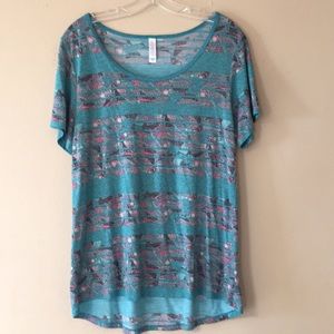 Lularoe classic tee